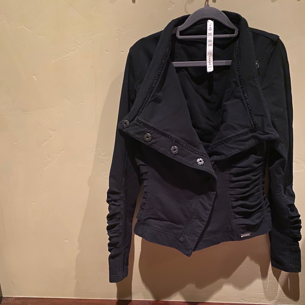 Lululemon black size 10 Jaket